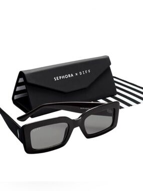 SEPHORA x DIFF Limited Edition 🖤 Black Rectangular Sunglasses 🕶️ 💄